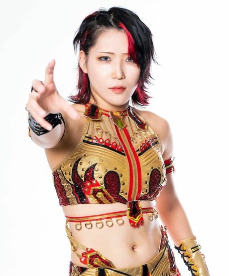 asiatischer squirt onlyfans sexy schöne foto