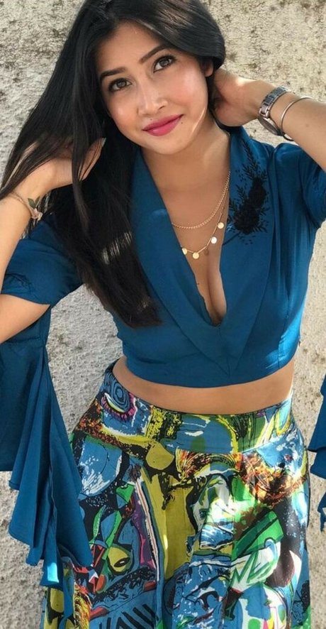 Sofia Ansari erotische schöne bild