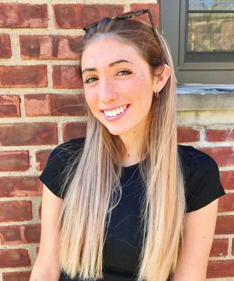 Kayla A xxx nackten bild