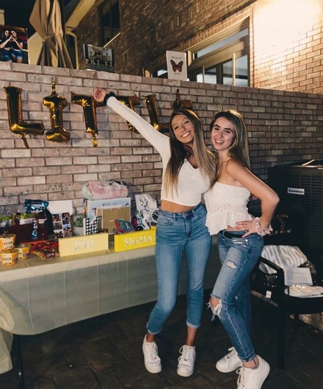 Kayla A sexy xxx bild