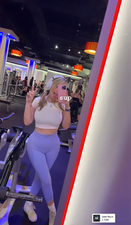 Kayla A exklusive top foto