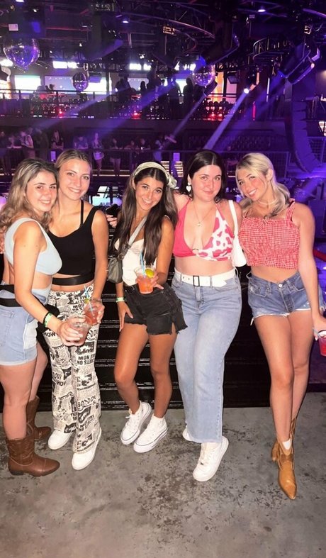 Kayla A hd nackten fotos