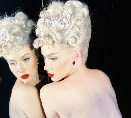 officiallymosh kunst heiße galerien