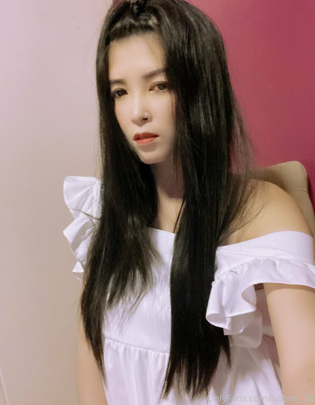 college-onlyfans nacktheit pornographische galerien