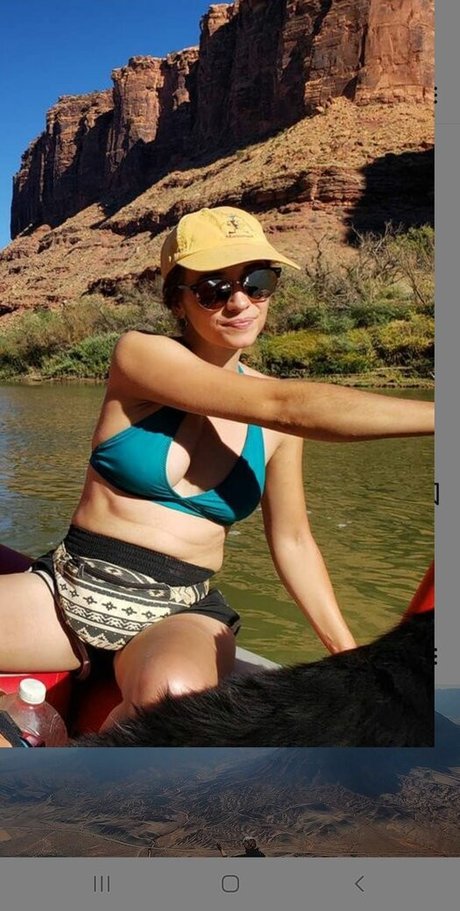 Sarah Lavender ASMR erotische sexy archiv