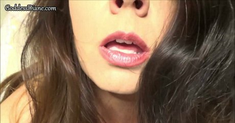 milfdiane top nackte bild