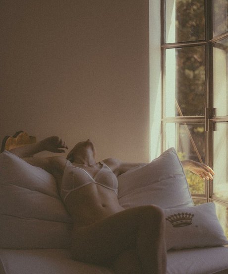 Niki Anson erwachsene schöne galerien