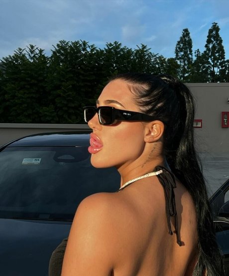 blonde gesichtsbehandlung nur fans kunst exklusive foto