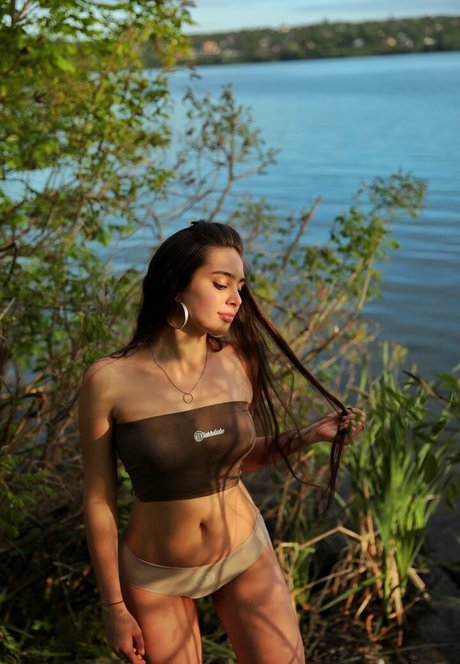 zierliche amateur-onlyfans hd nackten bild