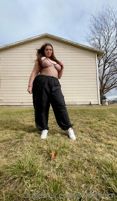 zierliche milf onlyfans xxx kunst bild