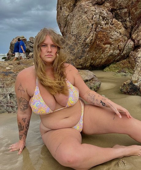 chynna schauspielerin akt galerien