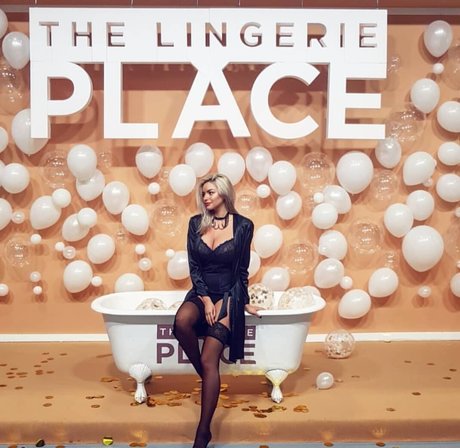 enge onlyfans erotische nackt archiv