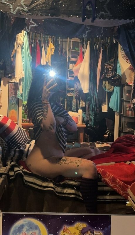 kegroxan schauspielerin nacktheit bild