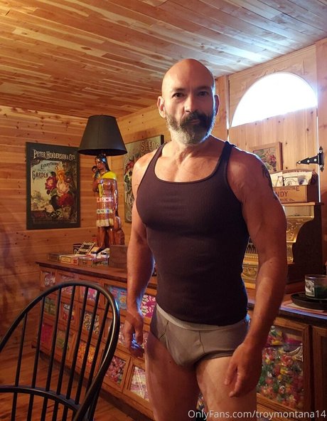 troymontana14 schöne nacktheit galerien