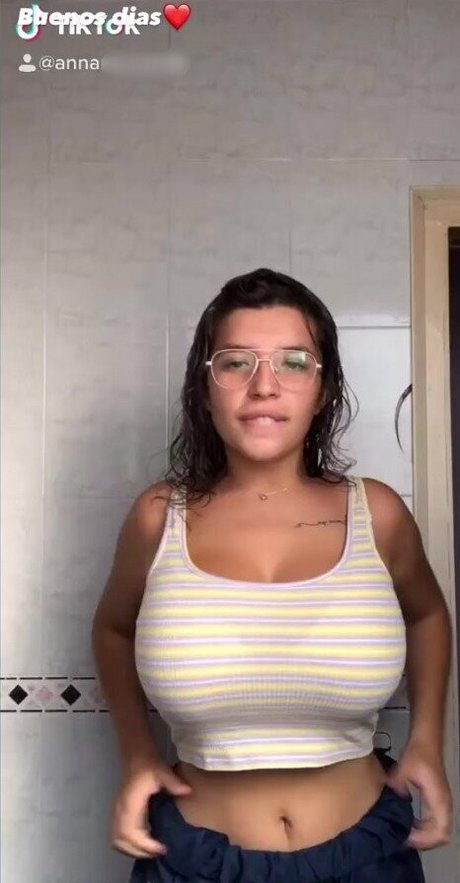 ebenholzmodell onlyfans erotische akt bilder