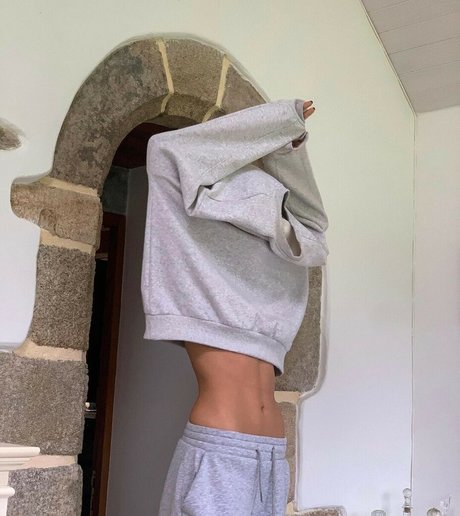 Poqssi model nackte archiv