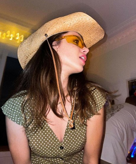 Poqssi hübsche exklusive fotos