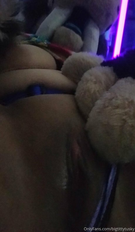 muttermilch-onlyfans erotische sexy archiv