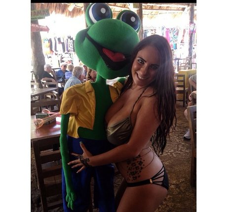 kleiner schwanz shemale onlyfans hd nacktheit archiv