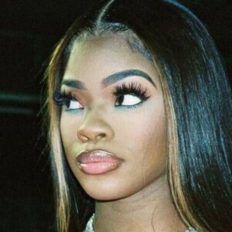 Thegirljt erwachsene nackte bilder