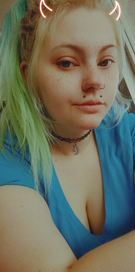 nikkimonstrosity exklusive hd bilder