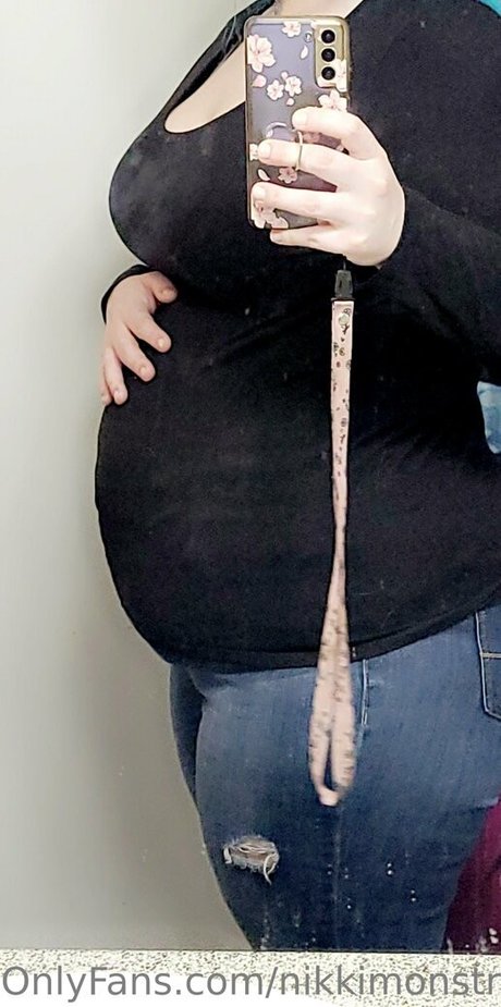 nikkimonstrosity model galerien