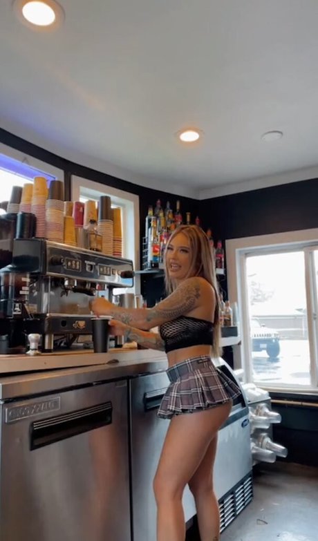 Sally Villagomez top xxx galerie