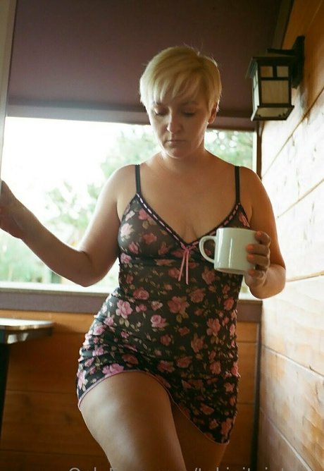 joi milf onlyfans exklusive nackten bild