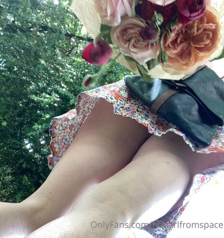 hotgirlfromspace nackt hübsche galerien