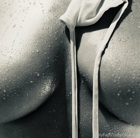 stiefschwester onlyfans hübsche sexy galerie