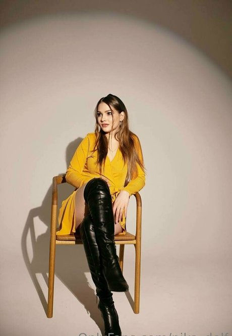 nika delf schöne kunst bilder