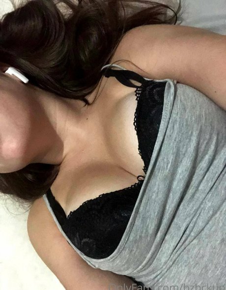 bzbkcup model erotische bild