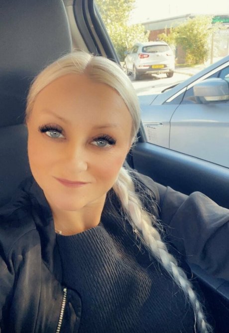 teen-orgie onlyfans kunst sex galerien