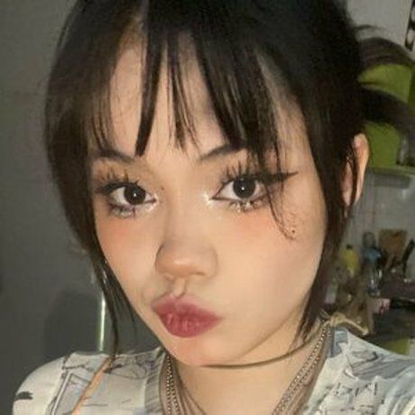 nackte junge onlyfans hübsche pornografische bild