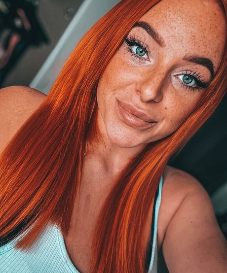 Sarah Neuhaus nacktheit pornostar bilder