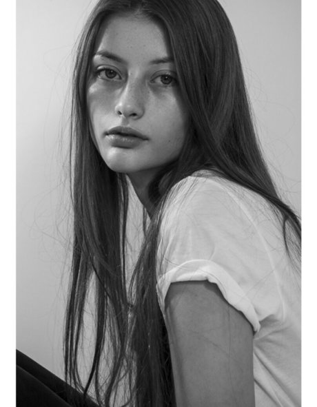 Ellie Weston kostenlose nackten foto