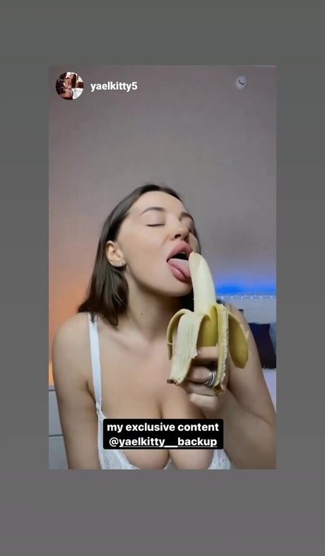 YaelKitty freie nacktheit bild