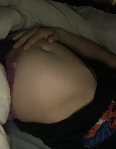 tummyfetishgirl nackt top archiv