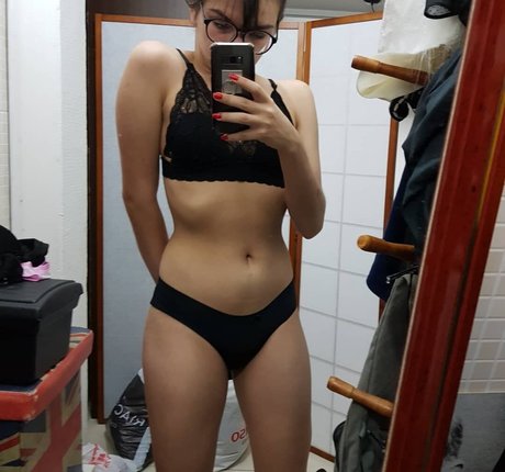 Niellefer hübsche heiße bild