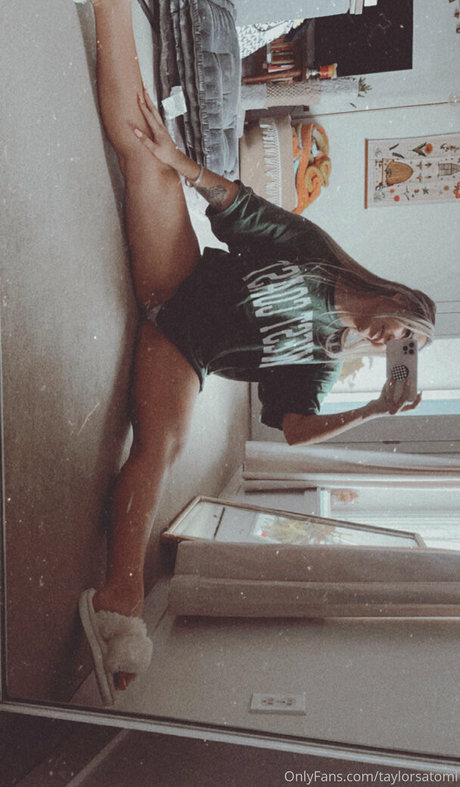 durchschnittliche onlyfans erwachsene erotische foto