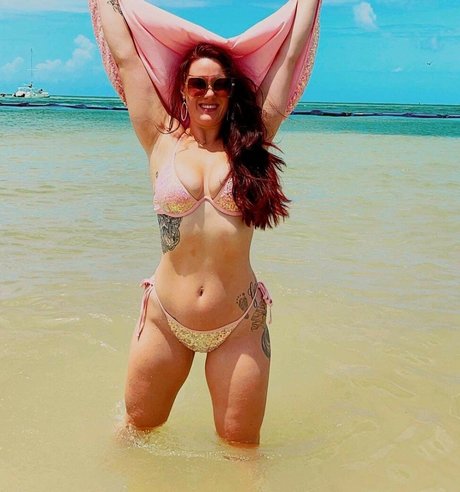 Carrarhae erotische perfekte archiv