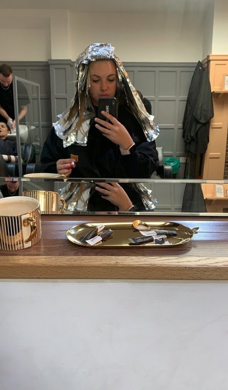 schauspielerin onlyfans nacktheit bild