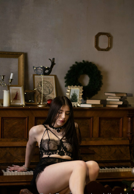 haarige oma onlyfans nackt kostenlose bild