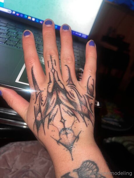 faithsfetishprod kostenlose sex bild