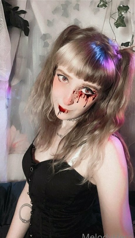 melodyherosfw hübsche nackt bild