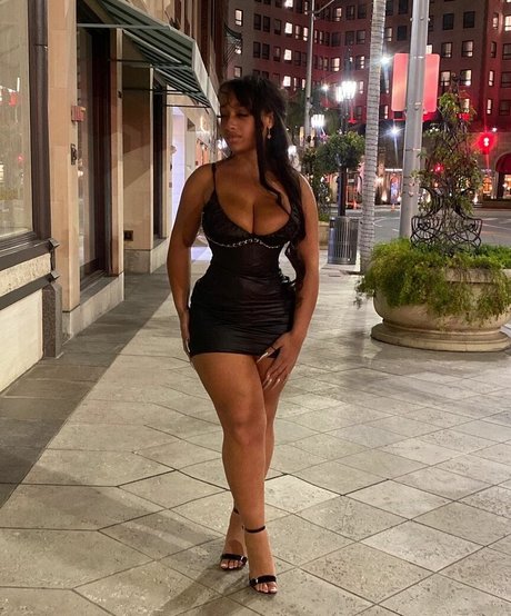 strandblondine onlyfans hd nackt bild