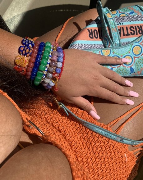 asiatische gilf-onlyfans kunst nackt foto