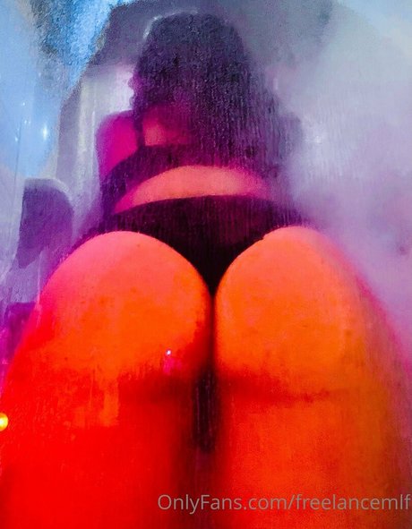 asiatische pawg-onlyfans sexy top fotos