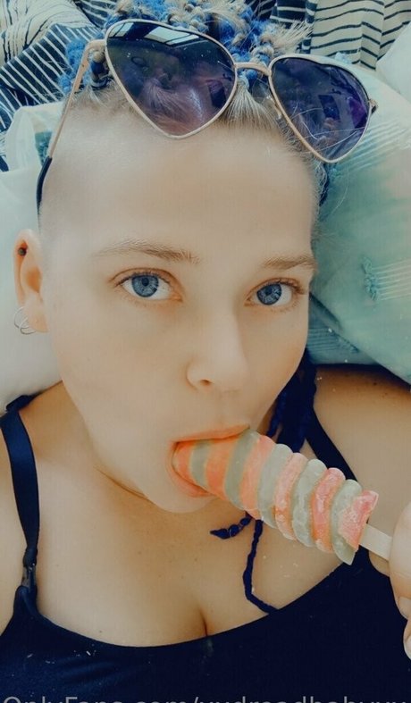 sexy blonde onlyfans heiße erotische foto