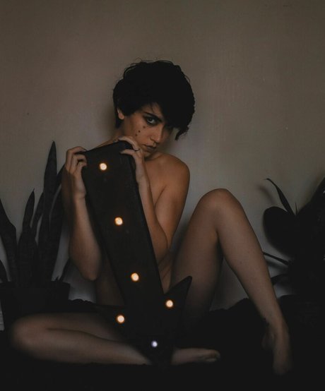 Olivia Graves nackt schöne archiv